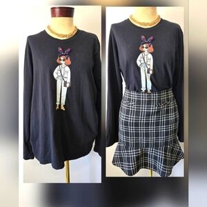 MIMI long Sleeve Black Shirt with A Graphic  Design And Bow. Size Medium